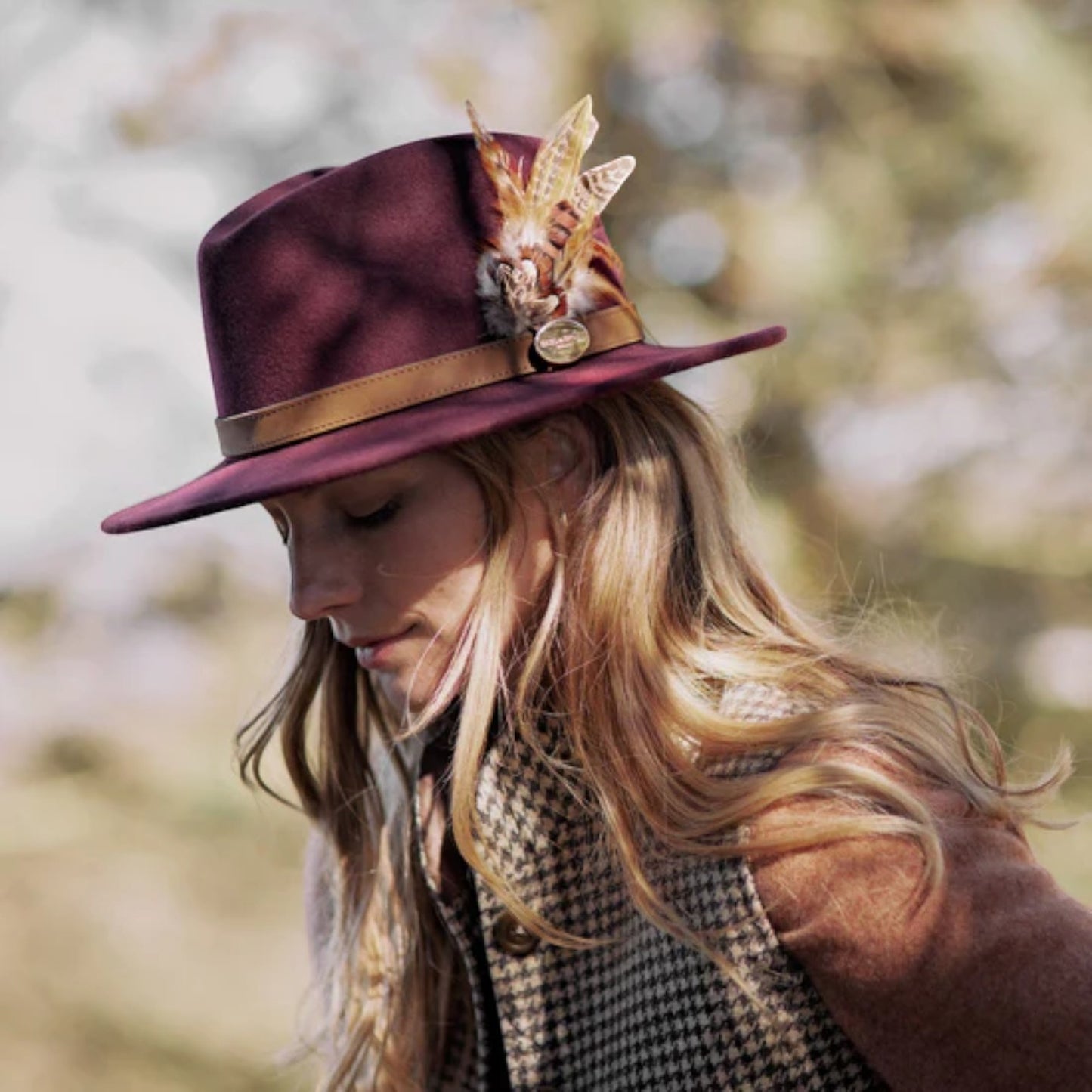 Hicks & Brown Fedora in Plum (Bronze Feather)
