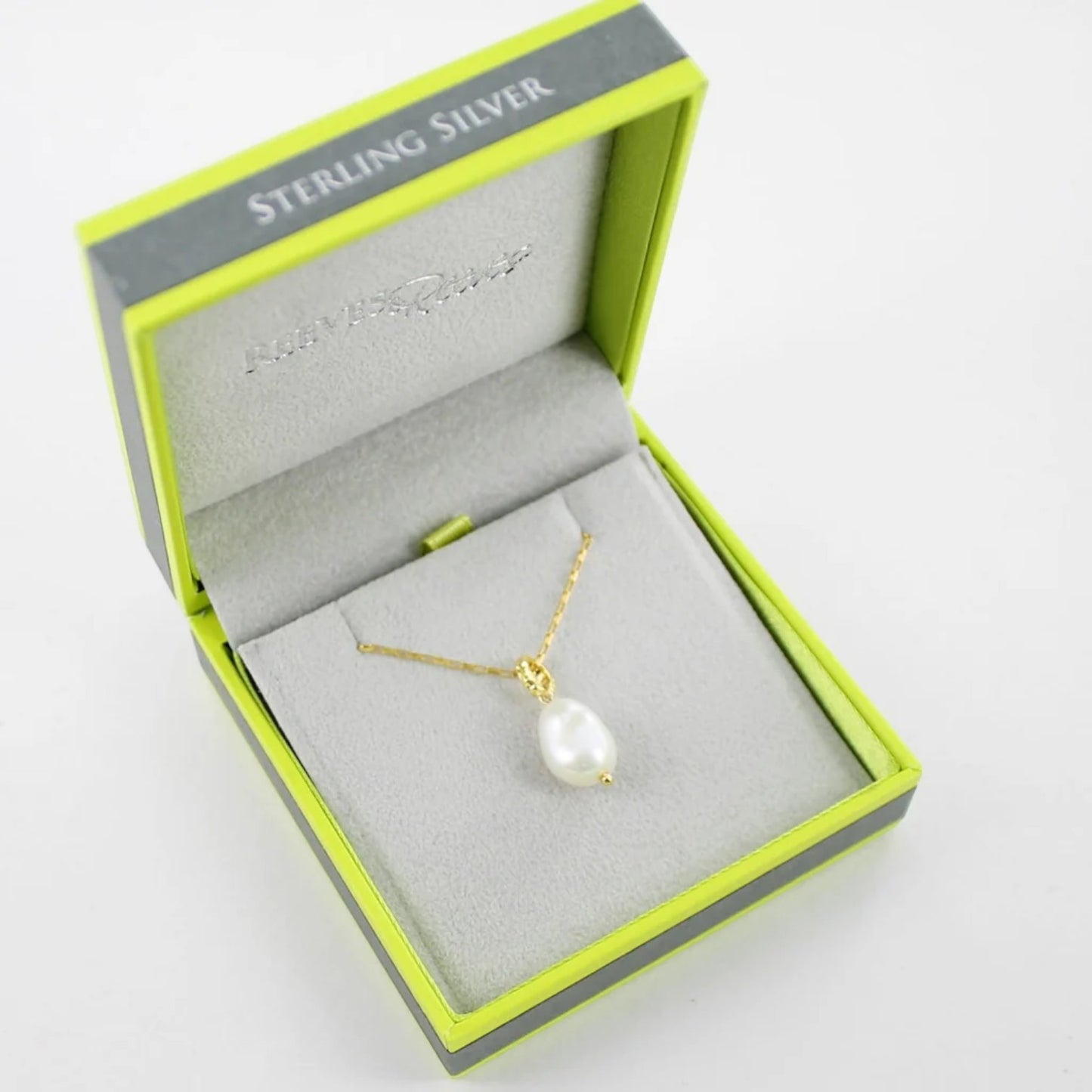 Reeves & Reeves Pearl Drop Necklace boxed
