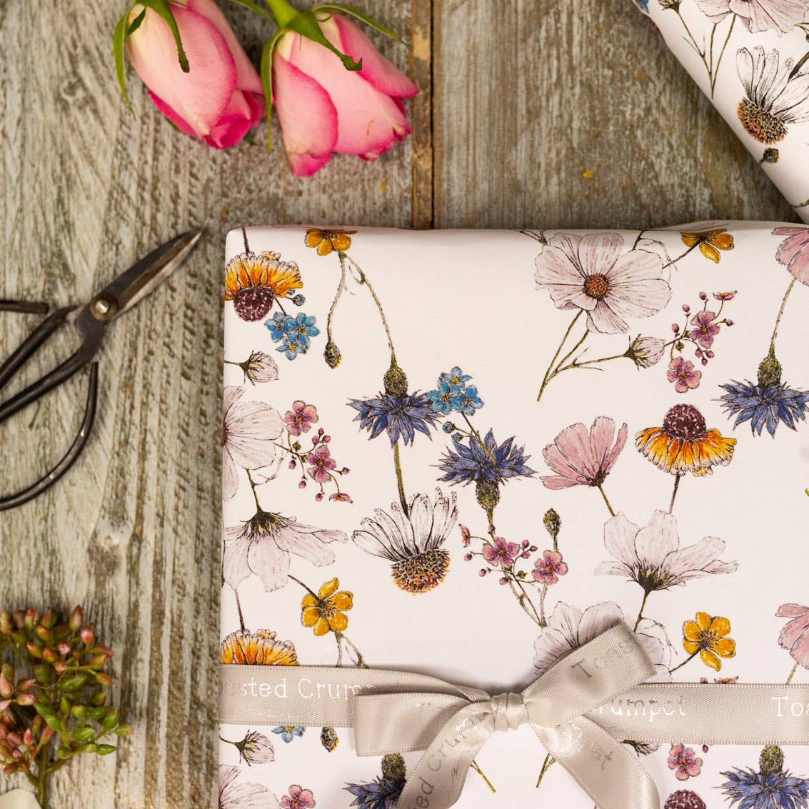 The Regency Gardens (Pure) Gift Wrap
