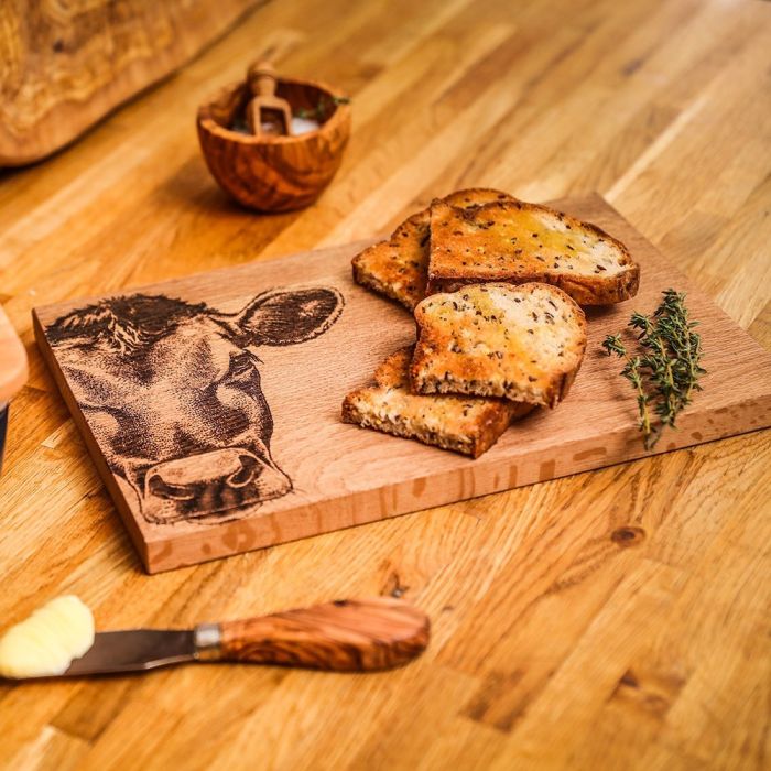 Oak Serving Board - 30cm Jersey Cow