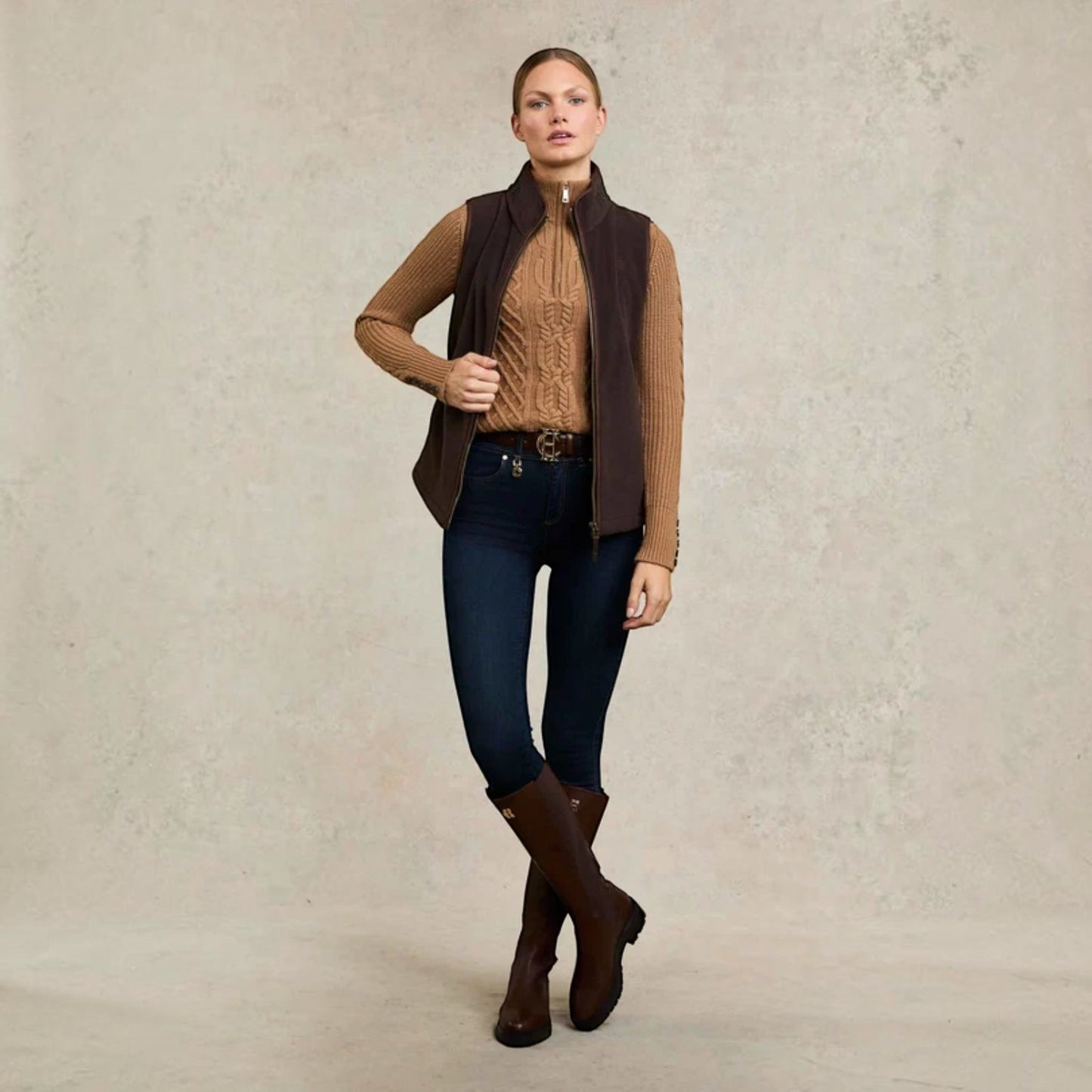 Holland Cooper Country Fleece Gilet Chocolate