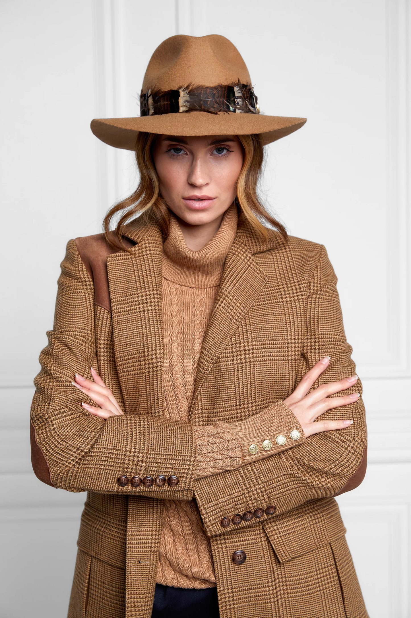 Holland Cooper Trilby Hat Iridescent Feather Band Camel