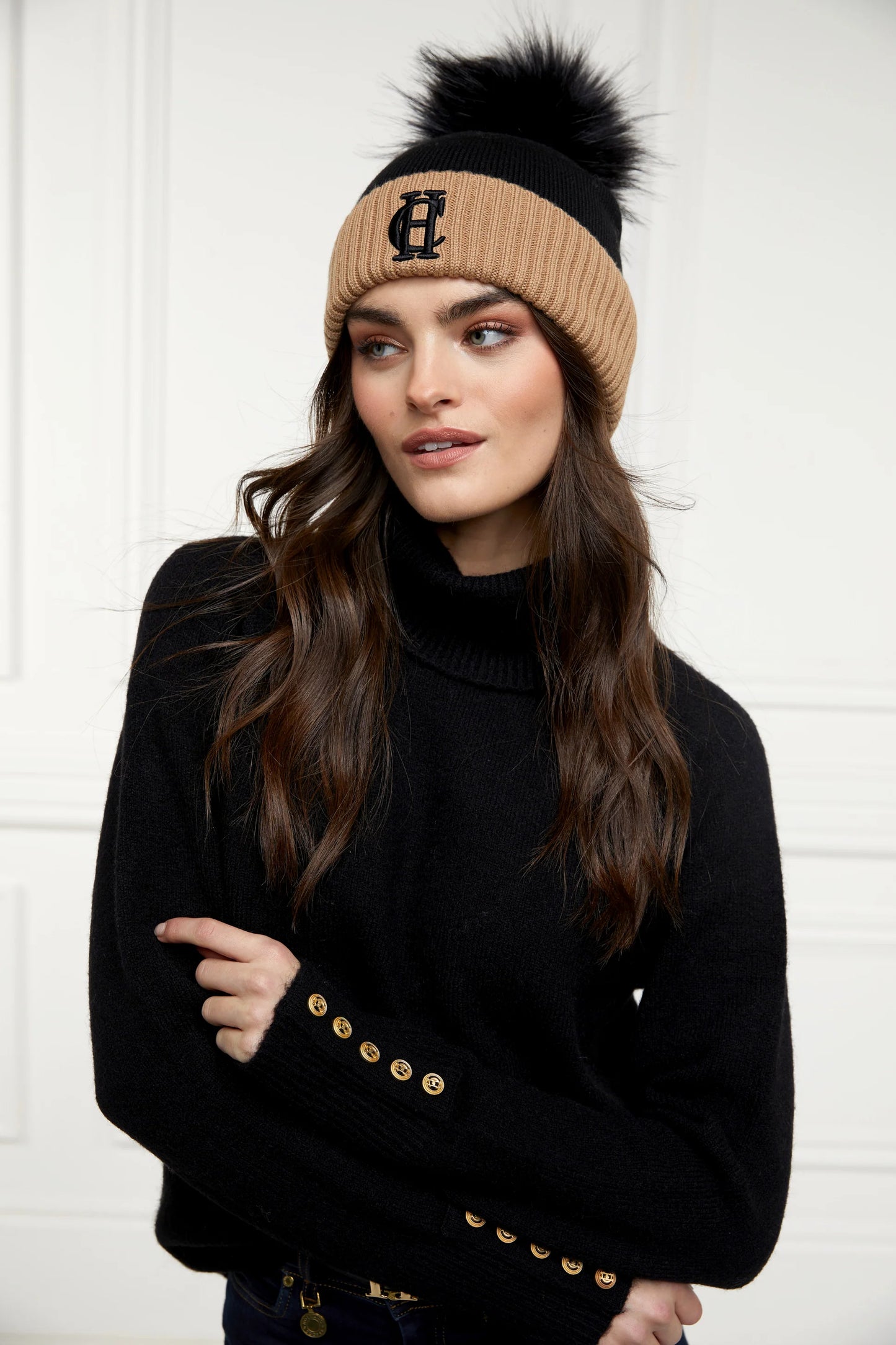 Holland Cooper Chelsea Merino Bobble Hat Black